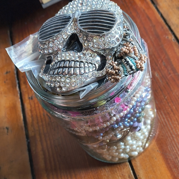 Jewely's Jars - Picture 2 of 5